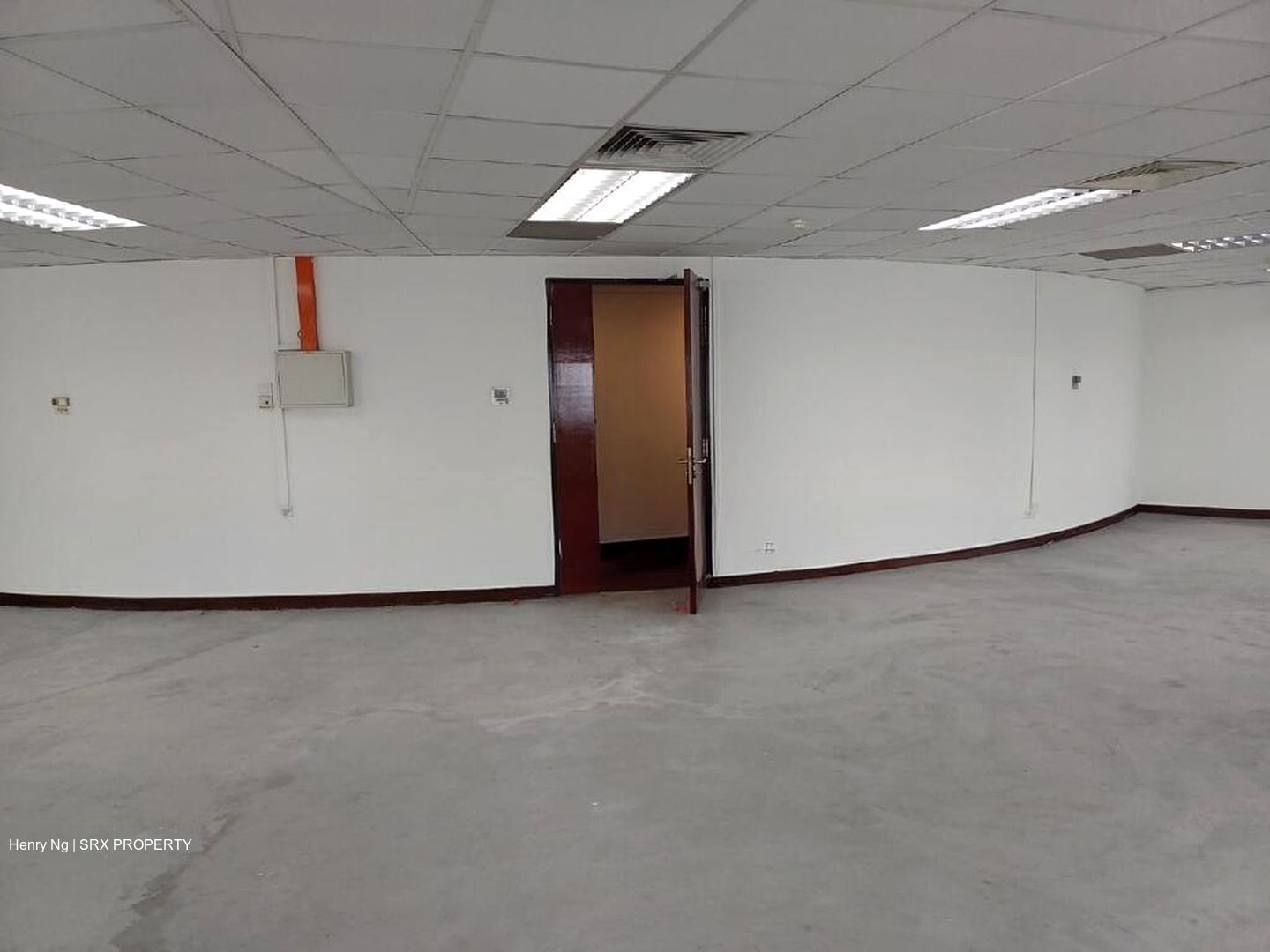 Goldhill Plaza (D11), Office #613764931